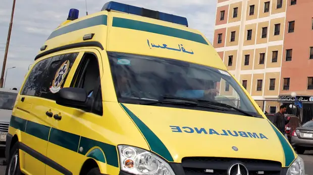 В Египте восемь человек погибли в результате схода с рельсов поезда