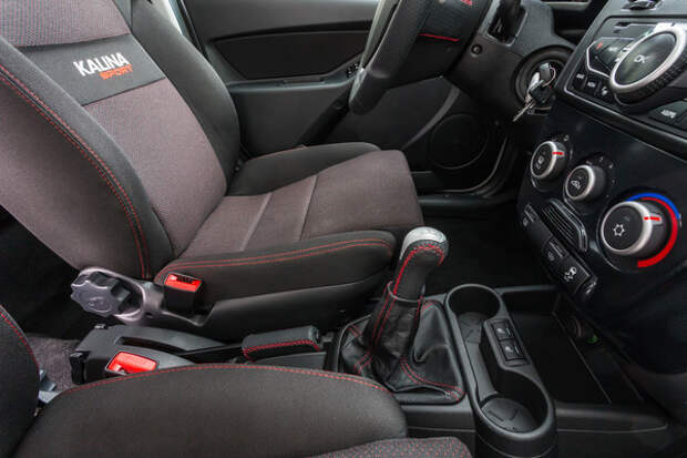 Увеличить Начались продажи «горячей» Lada Kalina - Фото 4