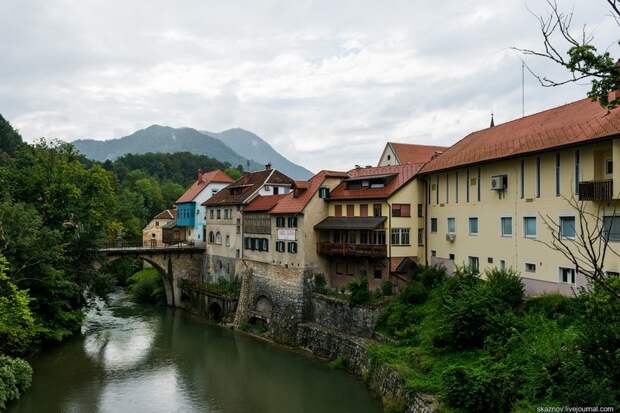 Škofja Loka (Шкофья Лока) — самый красивый сохранившийся средневековый город в Словении