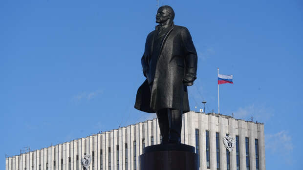 Россияне раскрыли свое отношение к Владимиру Ленину