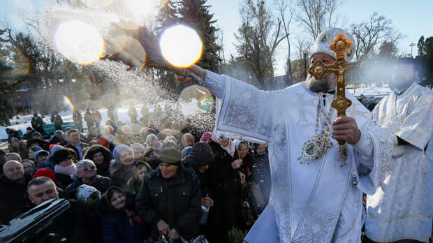 Праздники 19 января: государственные, профессиональные, религиозные, народные, дни памяти