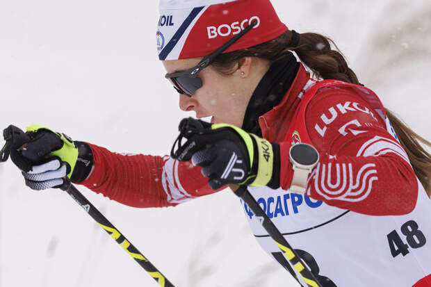 Лыжница Непряева стала пятой в скиатлоне на этапе Кубка мира в Фалуне