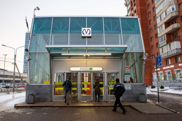 «Перспектив нет»: петербуржцы оставили более 500 запросов о строительстве метро перед прямой линией Беглова