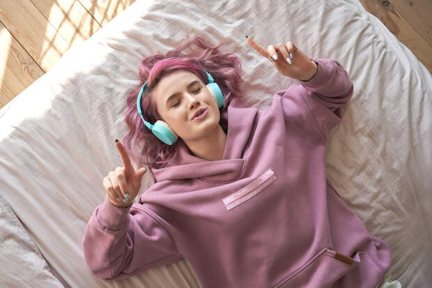 Топ-менеджер ВТБ Суржко: только ИИ может бороться за внимание в эпоху постмодерна