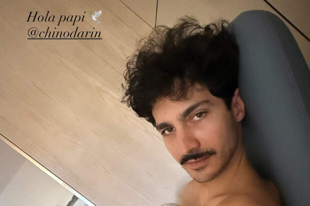 Актриса Урсула Корберо сняла на фото первенца с его отцом