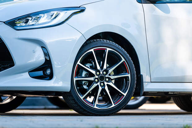 Motor: у низкопрофильных шин короткий тормозной путь, но выше износ