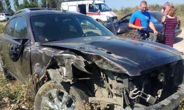 Как грузовик наехал на "инфинити"