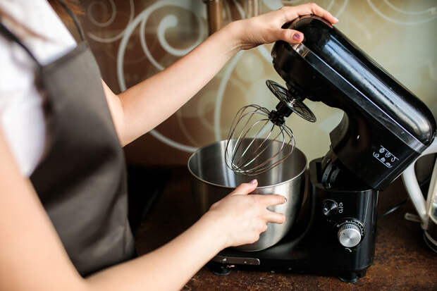 Каждая третья россиянка делегировала бы приготовление еды