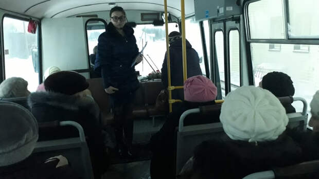 Кондуктор выставила двух семилетних школьниц на мороз в Приморье