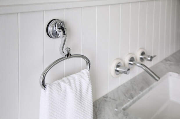 Вешалка для полотенец в ванную — разновидности, преимущества и способы установки