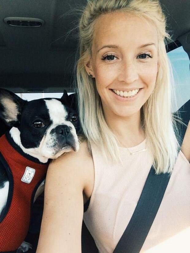 Ride along with the hottest car selfies (32 Photos) Ride along with the hottest car selfies (32 Photos)