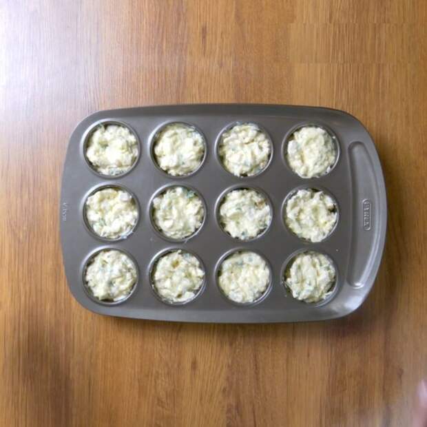 Вместо бутербродов: булочка с куриной грудкой и сыром