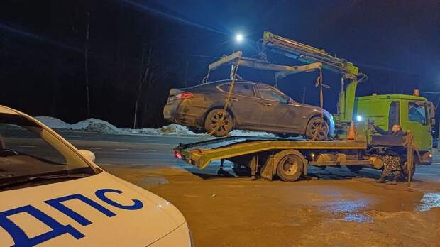В Тульской области владелец Infiniti накопил 3 млн рублей долга по штрафам и лишился машины
