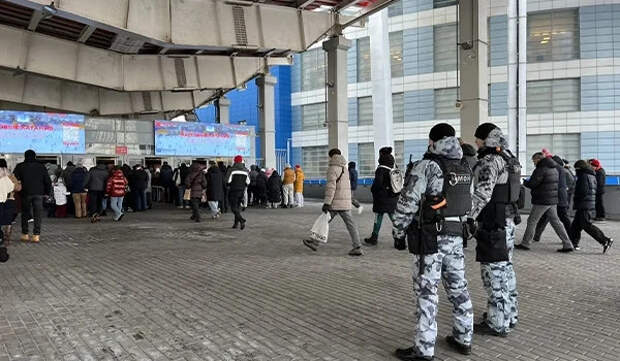 Столичные росгвардейцы обеспечили общественный порядок на хоккейной и баскетбольной встречах