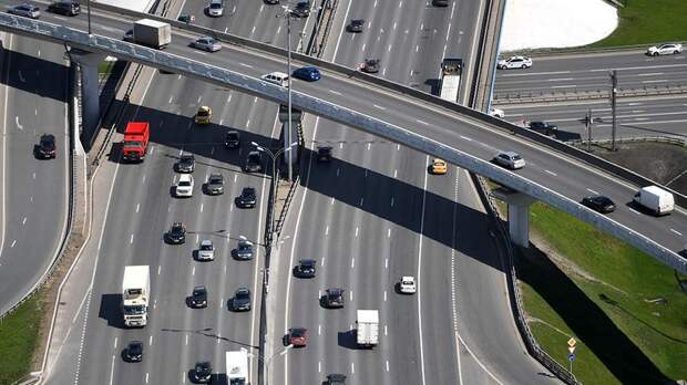 Движение на 69-м км МКАД восстановлено после ДТП с девятью автомобилями