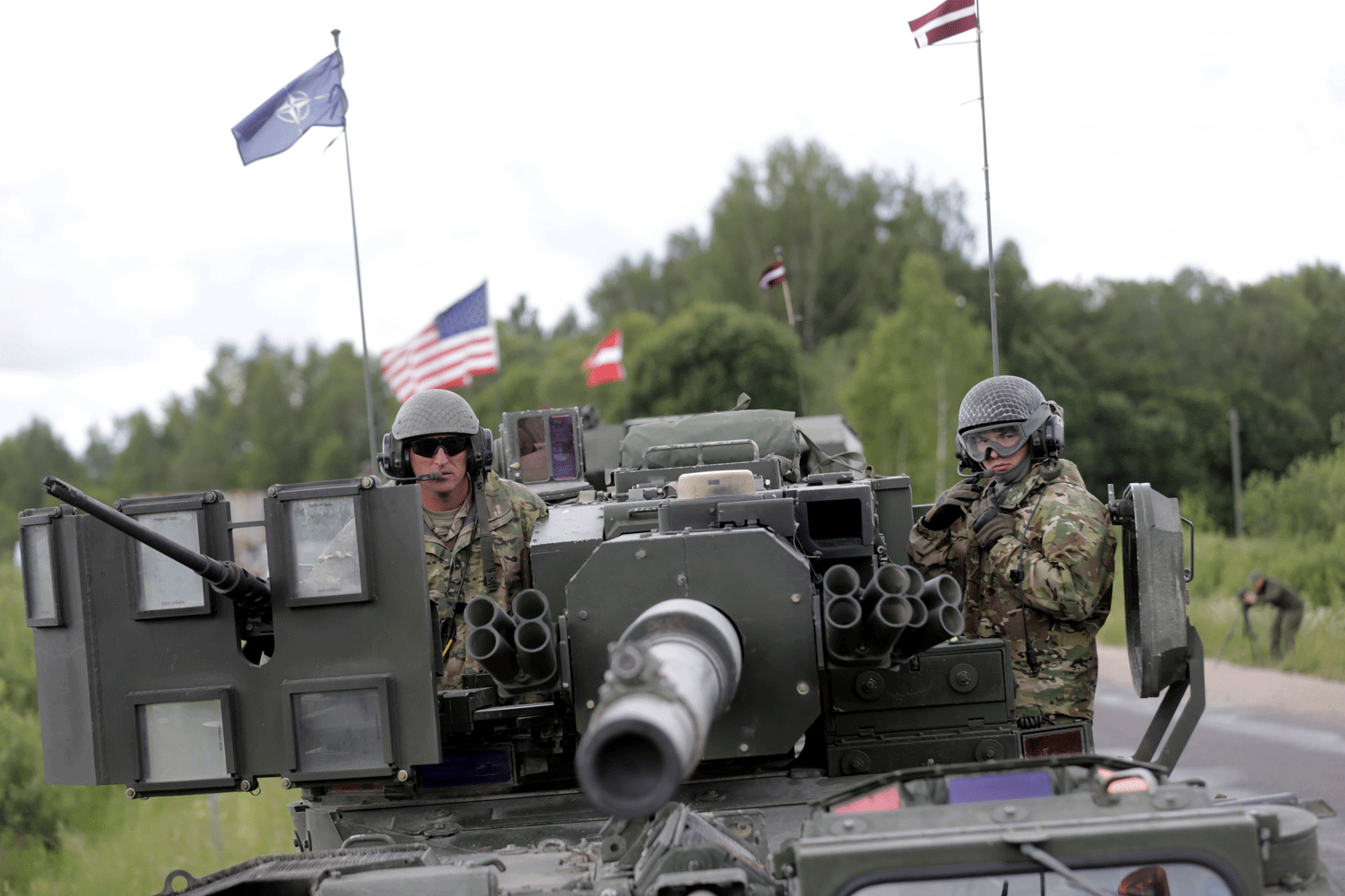 National Interest: силы НАТО в Прибалтике не смогут защитить ее от “российской агрессии”