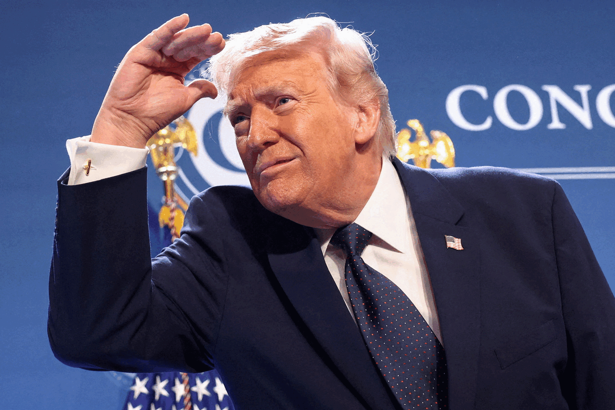 The Hill: рейтинг Трампа упал до нового минимума в 33% поддержки