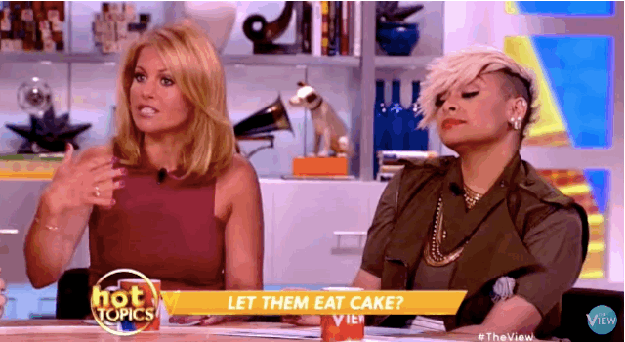 Raven continues to argue her side and listens to the other hosts discuss — but throughout she reminds us of the subtle artistry of non-verbal shade.