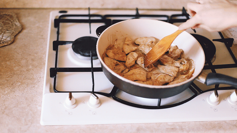 kitchenghosts03.gif